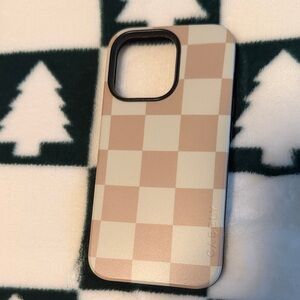 Casely Beige Checkered Phone Case: Bold MagSafe
